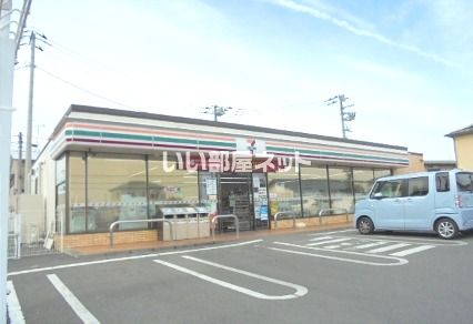 コンビニ　セブンイレブン 小田原栢山店（コンビニ）まで542m