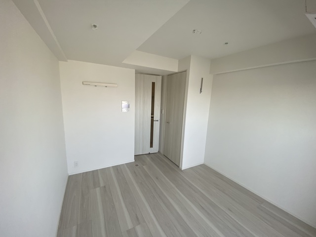 居室・リビング　明るいデザインのお部屋です。