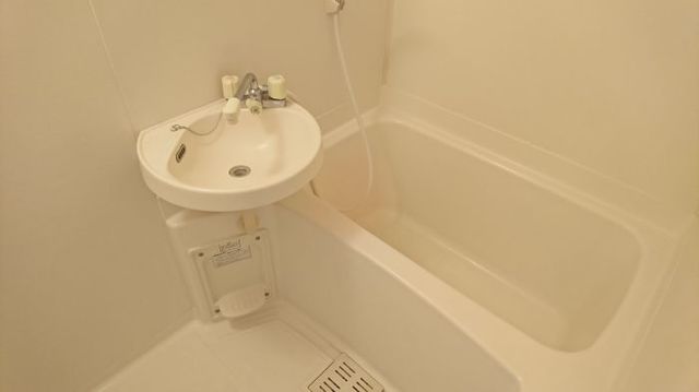 バス・シャワールーム　浴室