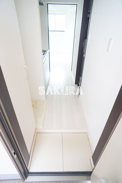 玄関　収納豊富なシューズボックスです♪