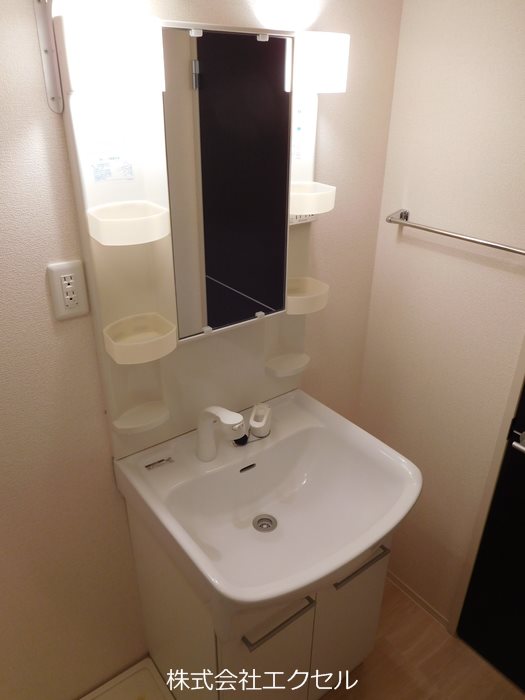 洗面設備　独立洗面台です。