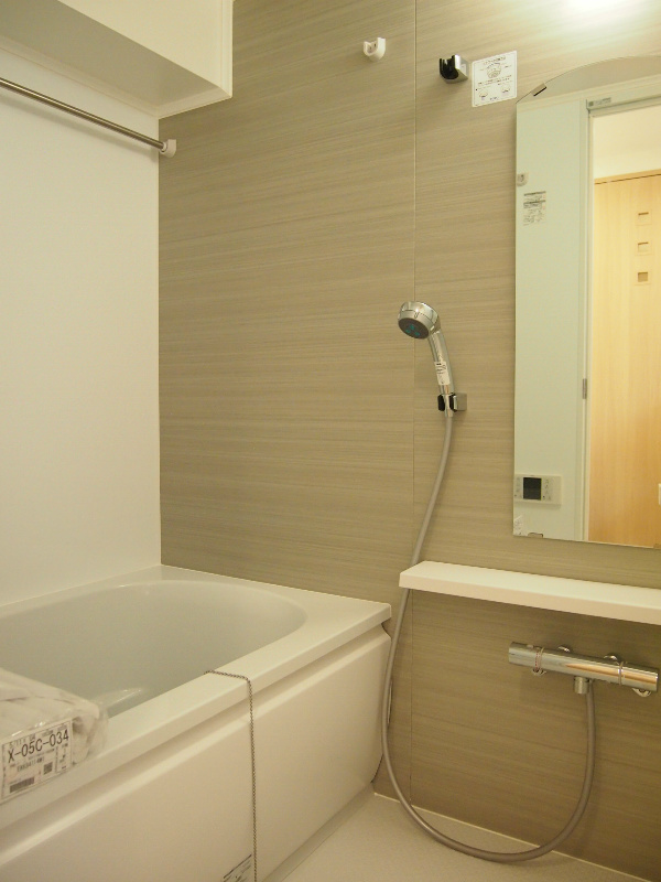 バス・シャワールーム　☆ゆったりくつろげるお風呂☆