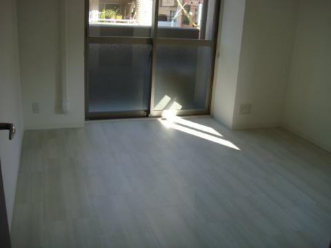 居室・リビング　室内