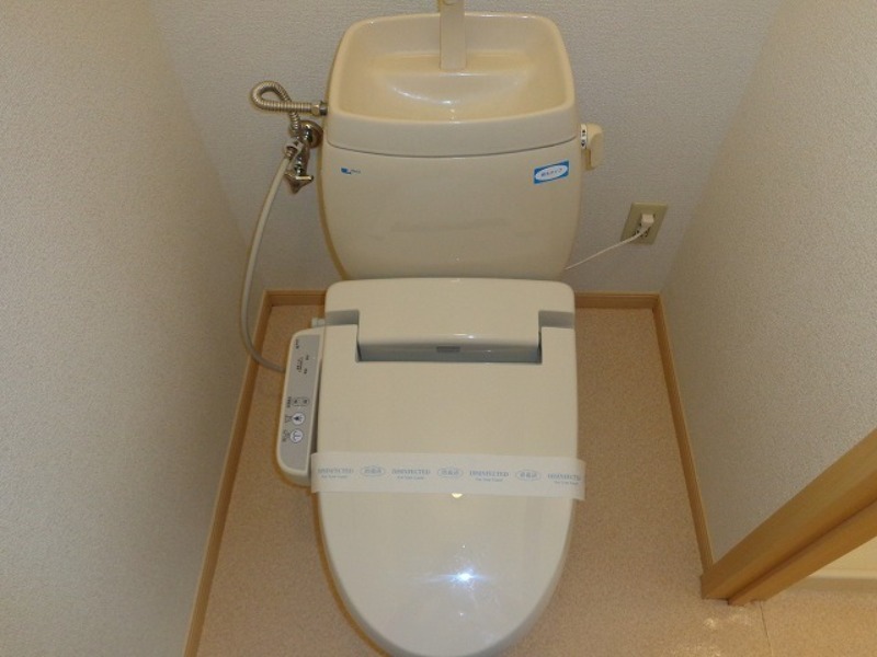 トイレ　図面と現状に相違がある場合には現状を優先