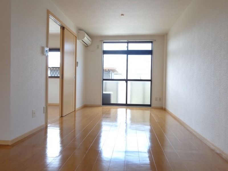 居室・リビング　図面と現状に相違がある場合には現状を優先