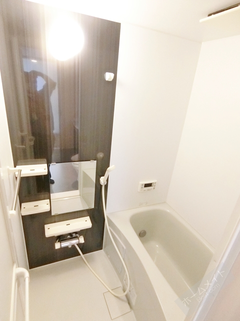 バス・シャワールーム　追い焚き付で寒い日も温まります♪