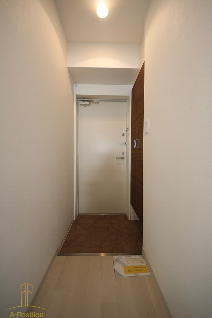 玄関　ウインズコート今福西