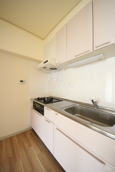 キッチン　写真は別室のものです