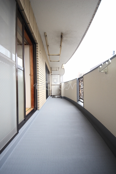 バルコニー　写真は別室のものです