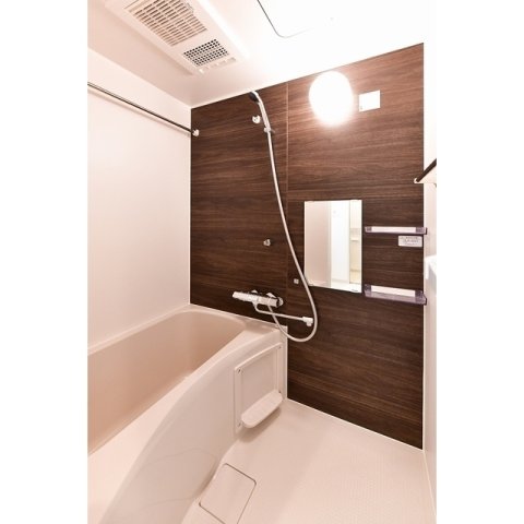 バス・シャワールーム　浴室乾燥機付き