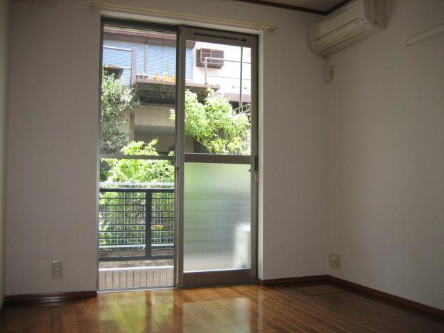 居室・リビング　洋室（同タイプ）