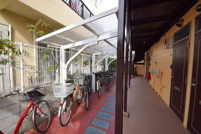 その他共有部分　★エントランスの駐輪スペースです★