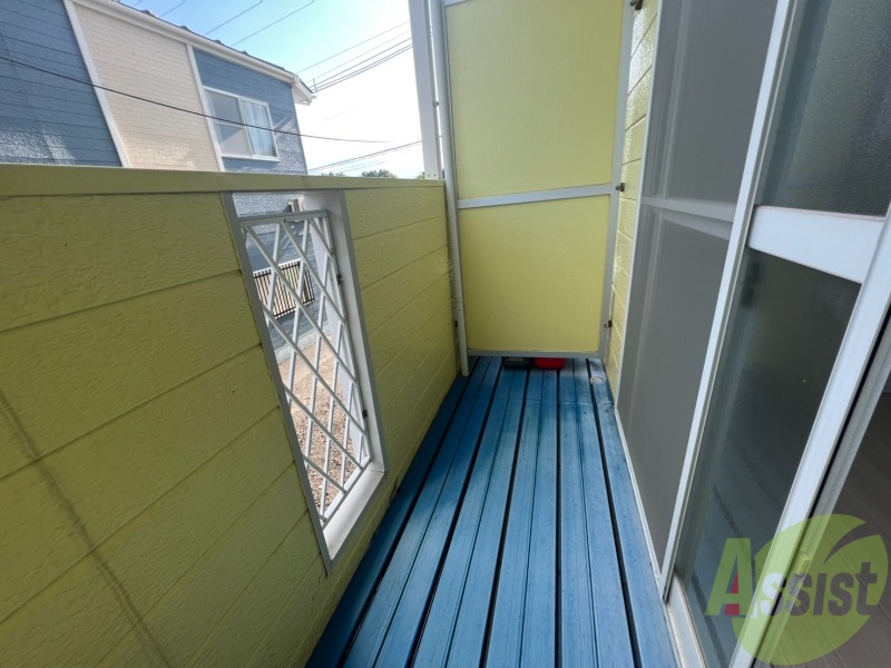 バルコニー　バルコニーはこちらです。洗濯も干せます。