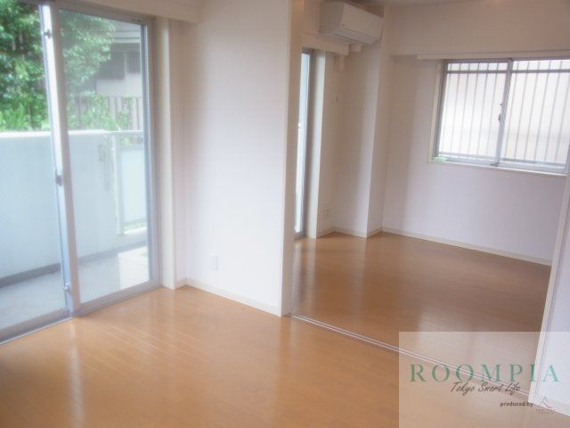 居室・リビング　※同タイプ別のお部屋です。