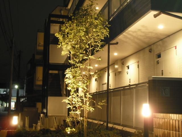 その他　★夜も外灯で明るいです★