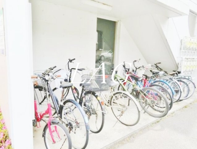 その他共有部分　駐輪場になります。