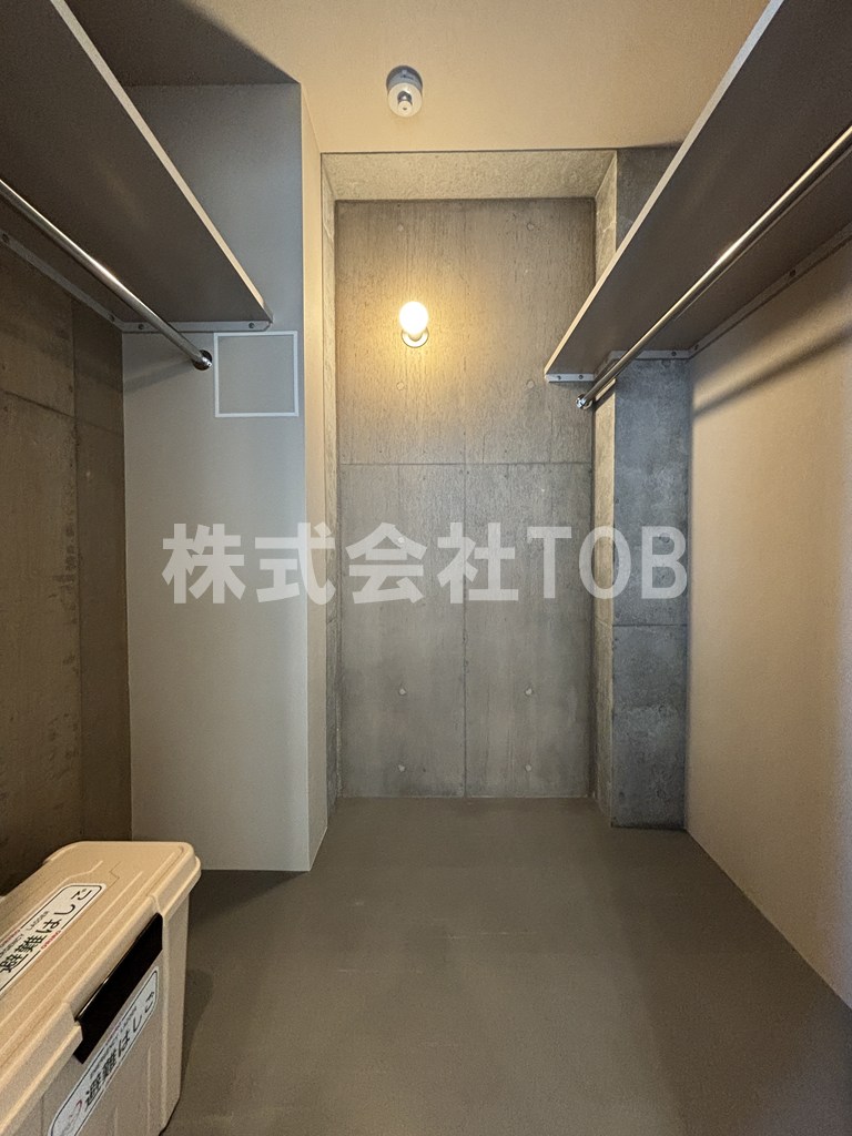 収納　ウォークインクローゼット