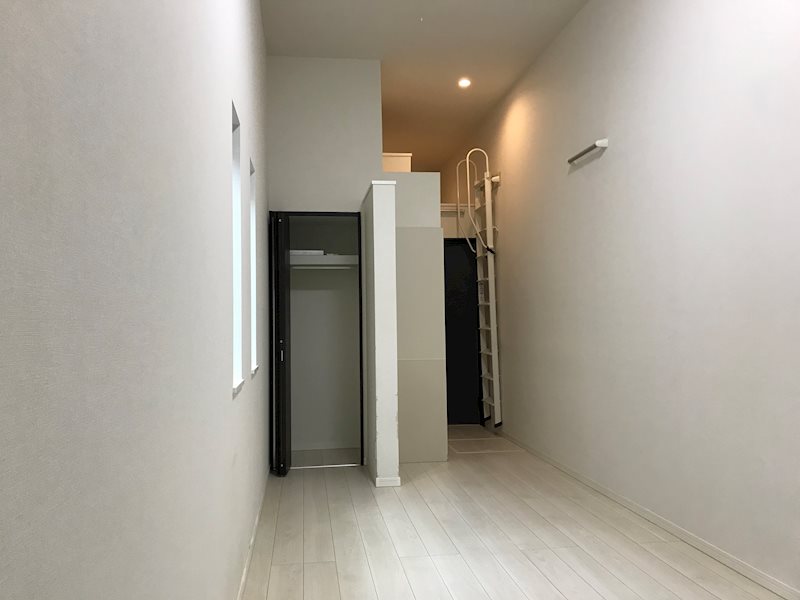 居室・リビング　同建物、他号室写真参照