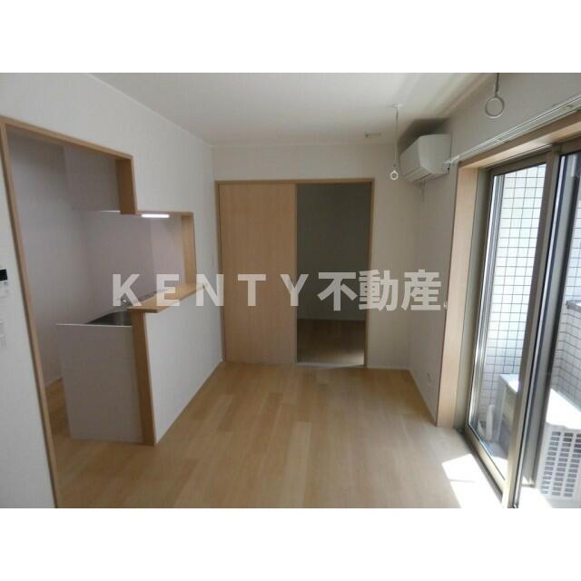 居室・リビング　使いやすい居間です