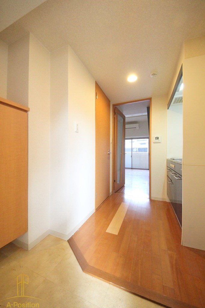 玄関　プラ・ディオ天満セレニテ