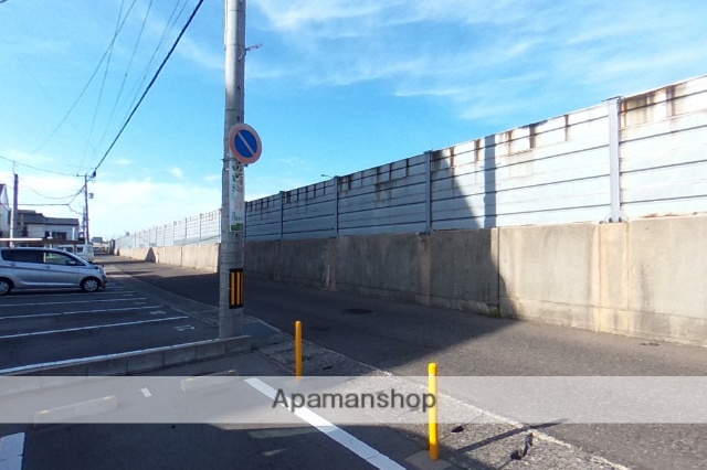 その他　前面道路（その他）まで0m