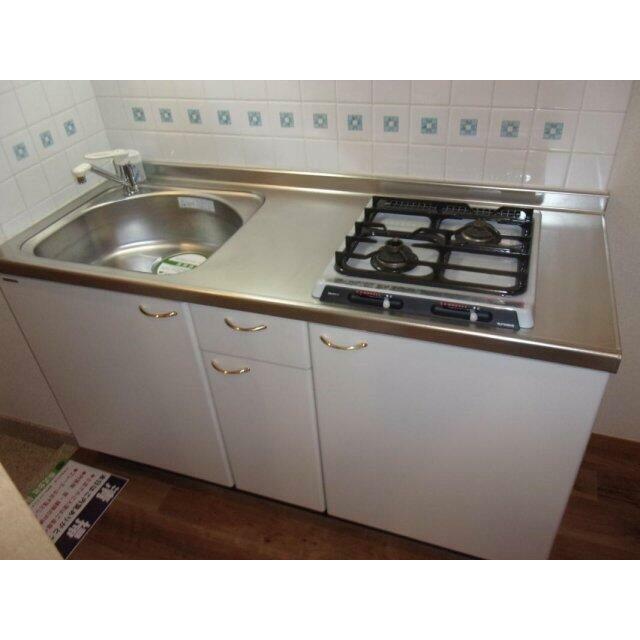 キッチン　システムキッチン（2口ガスコンロ）