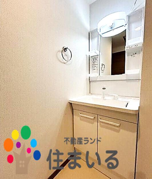 洗面設備　※写真は同型タイプになります