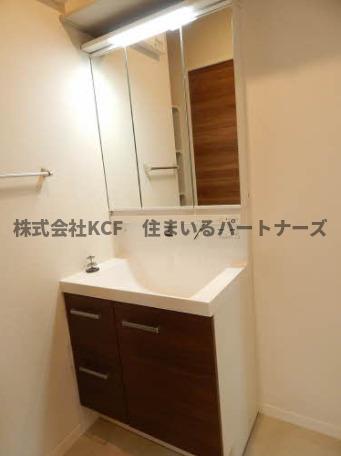 洗面設備　脱衣スペースもあります