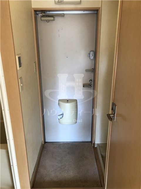 玄関　別号室参考写真です