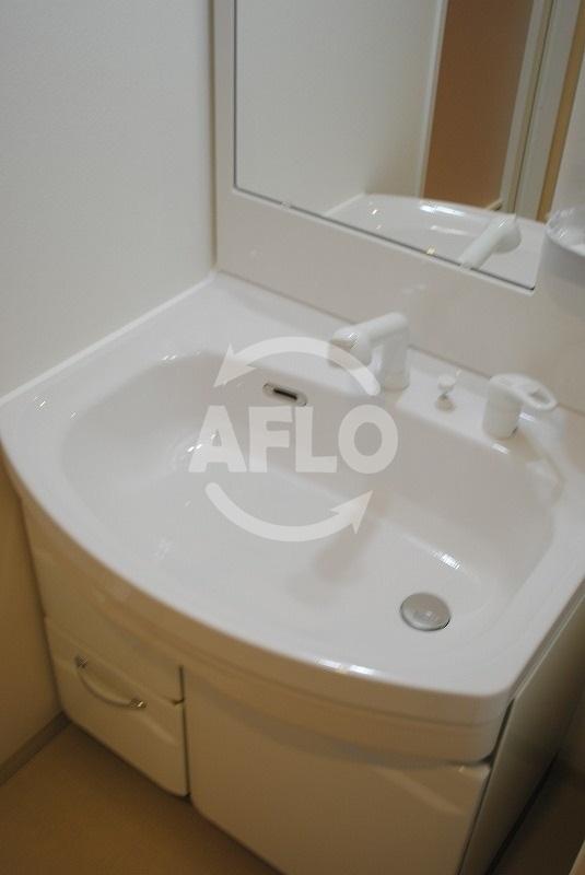 洗面設備　プルミエール南本町　独立洗面台
