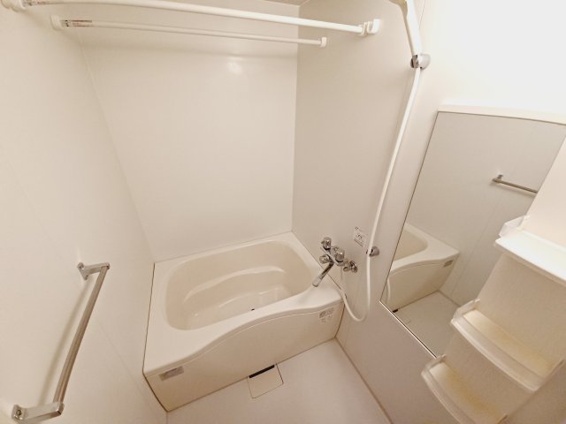 バス・シャワールーム　別部屋参考用写真