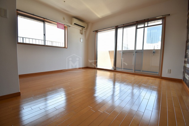 その他部屋・スペース　中部屋は小窓無し