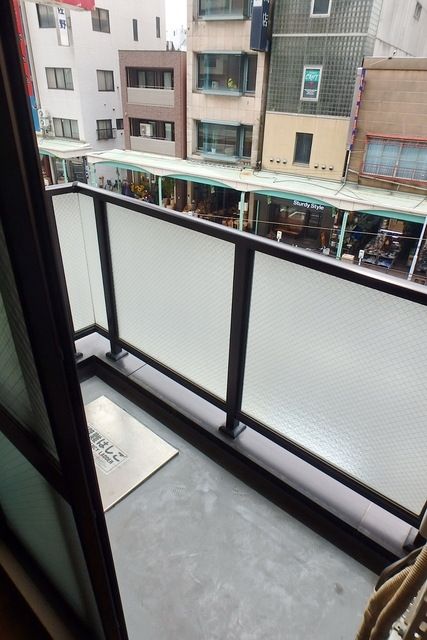 バルコニー