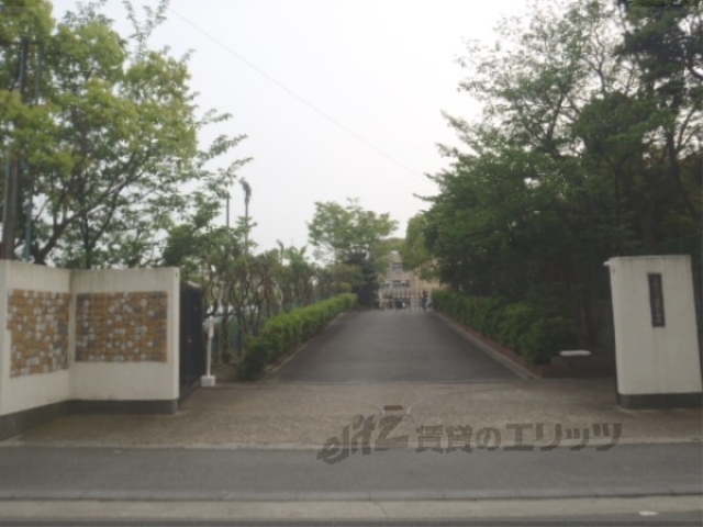 小学校　新林小学校（小学校）まで750m