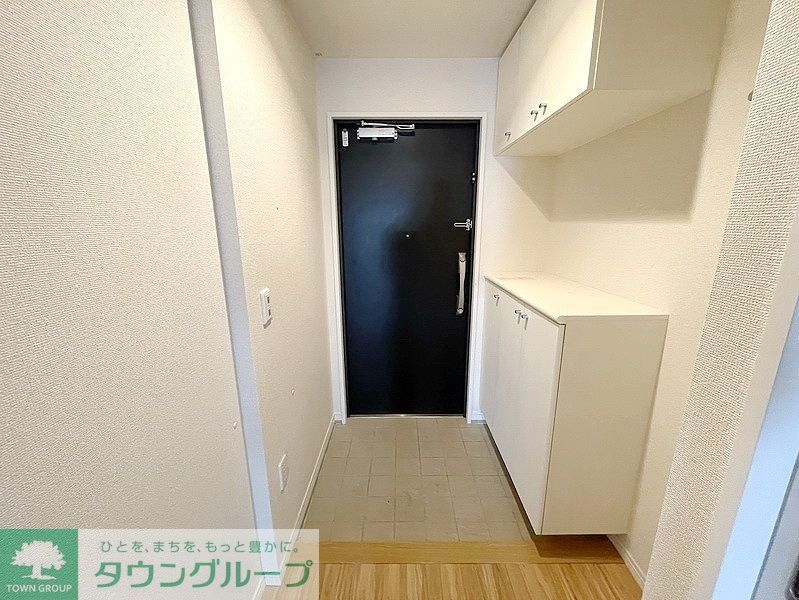 玄関　お問合せは(株)タウンハウジングレジデンス事業部　赤坂店・…
