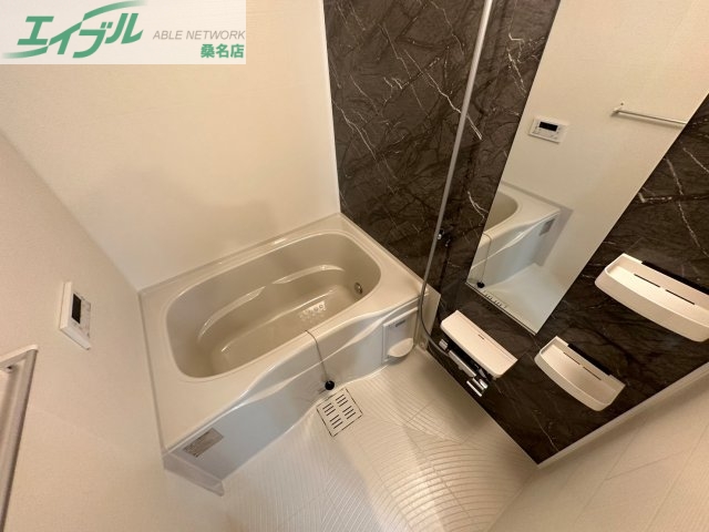 バス・シャワールーム　同型反転タイプ画像