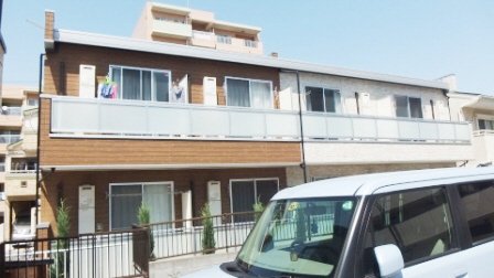 建物外観　駅から徒歩１分の物件です☆
