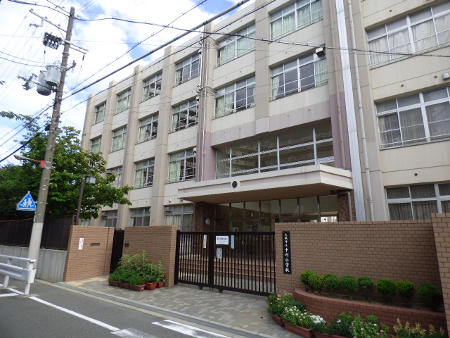 小学校　大阪市立中川小学校（小学校）まで350m