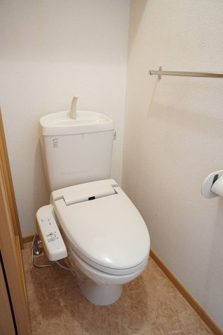 トイレ　落ち着いたトイレです