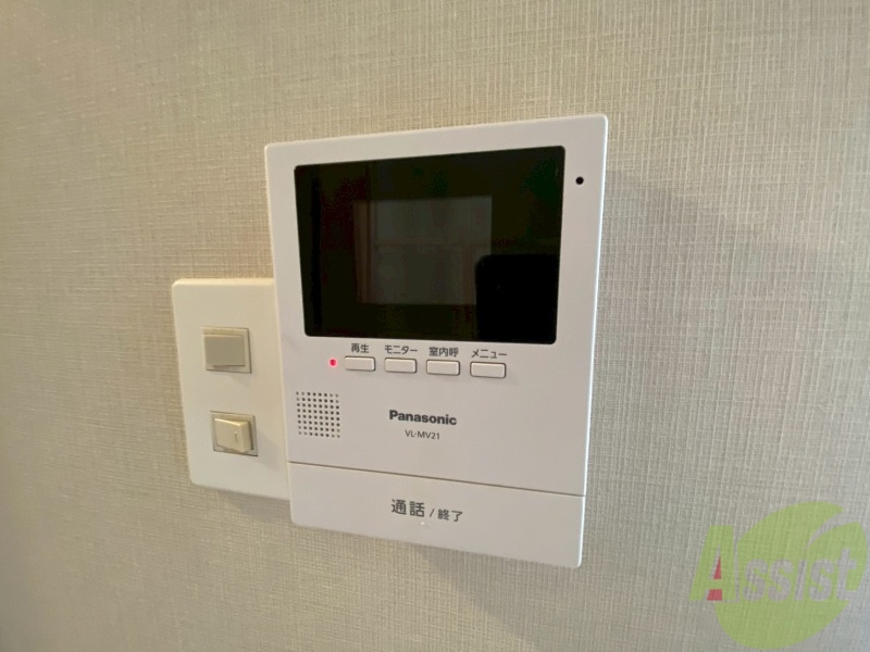 セキュリティ　ＴＶモニター付インターホンです。来客者の顔が見えるので安心！