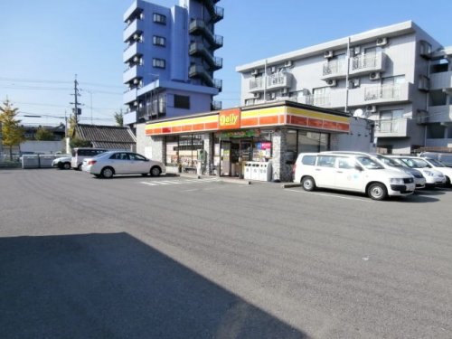 コンビニ　デイリーヤマザキ和歌山手平店様（コンビニ）まで82m