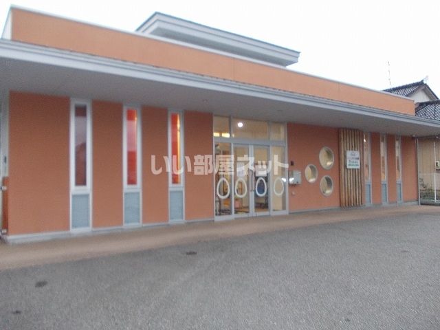 幼稚園・保育園　認定こども園こばと幼稚園保育園部（幼稚園・保育園）まで1288m