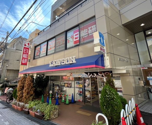 コンビニ　ローソン　阪急岡本店（コンビニ）まで600m