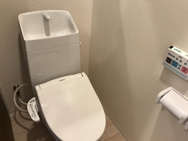 トイレ　シャワー付トイレ
