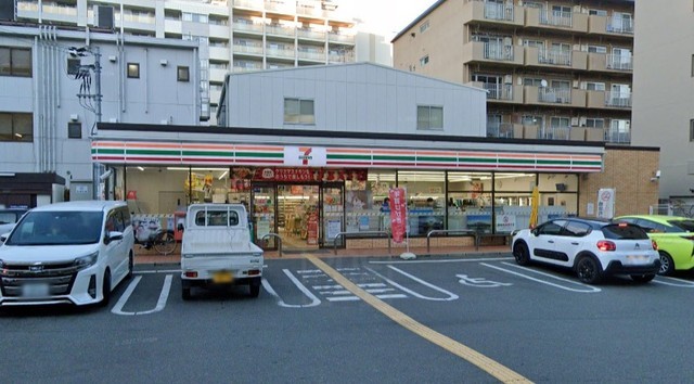 コンビニ　セブンイレブン　吹田江の木町店（コンビニ）まで185m