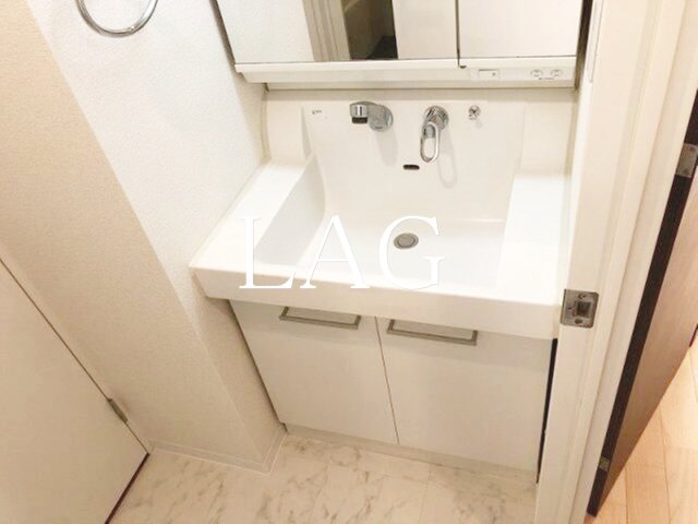 洗面設備　洗面台です。
