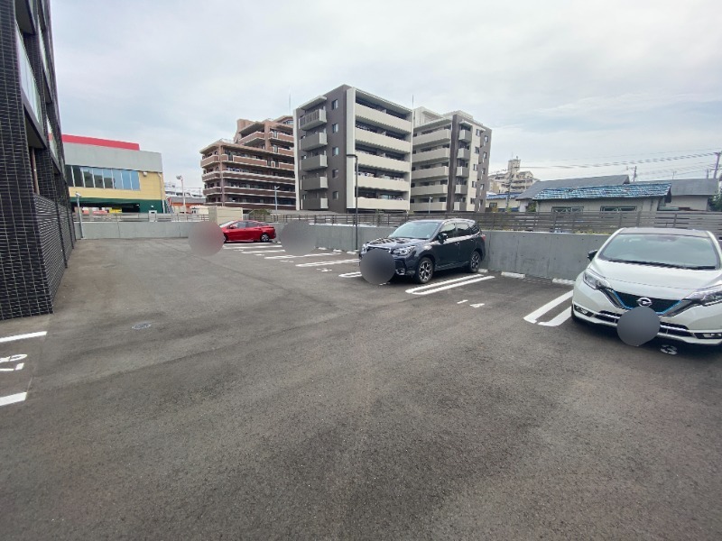 駐車場　駐車場