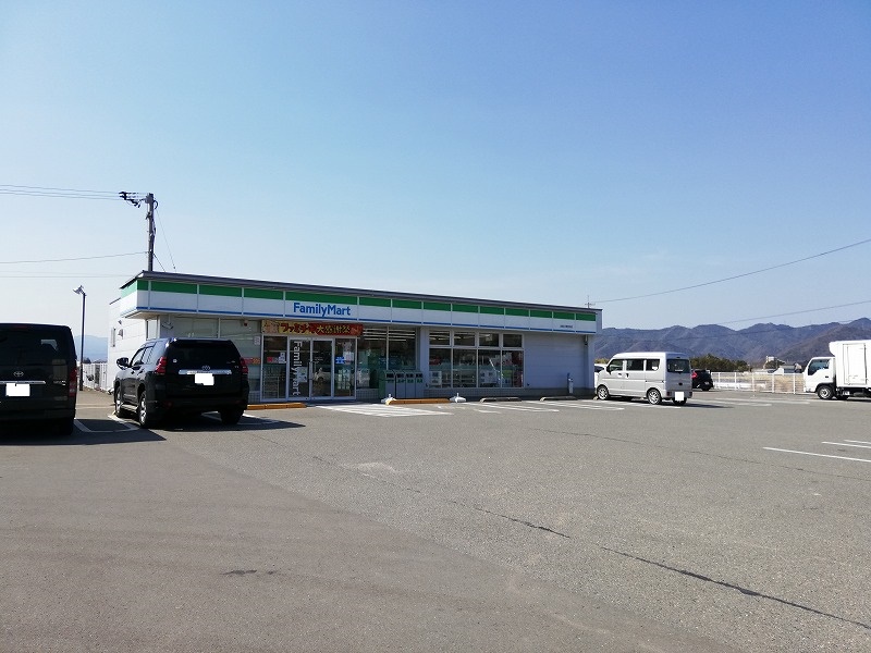 コンビニ　ファミリーマート 北島町東中道店（コンビニ）まで85m