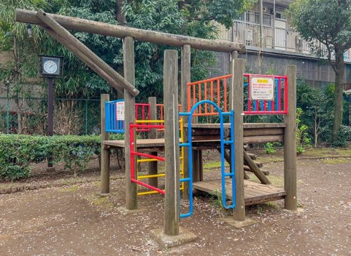 公園　東二第三公園（公園）まで594m
