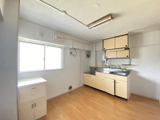 居室・リビング　※別部屋の写真です